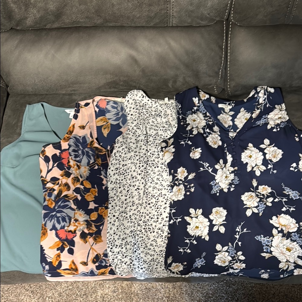 4 Size Medium Dressy Tanks
